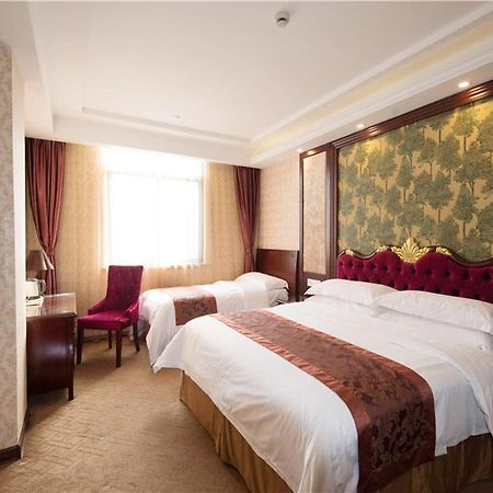 Vienna International Hotel Shanghai Pudong New District Caolu ภายนอก รูปภาพ